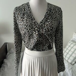 J. Crew S Black tan White v neck long sleeve Leopard Print Blouse